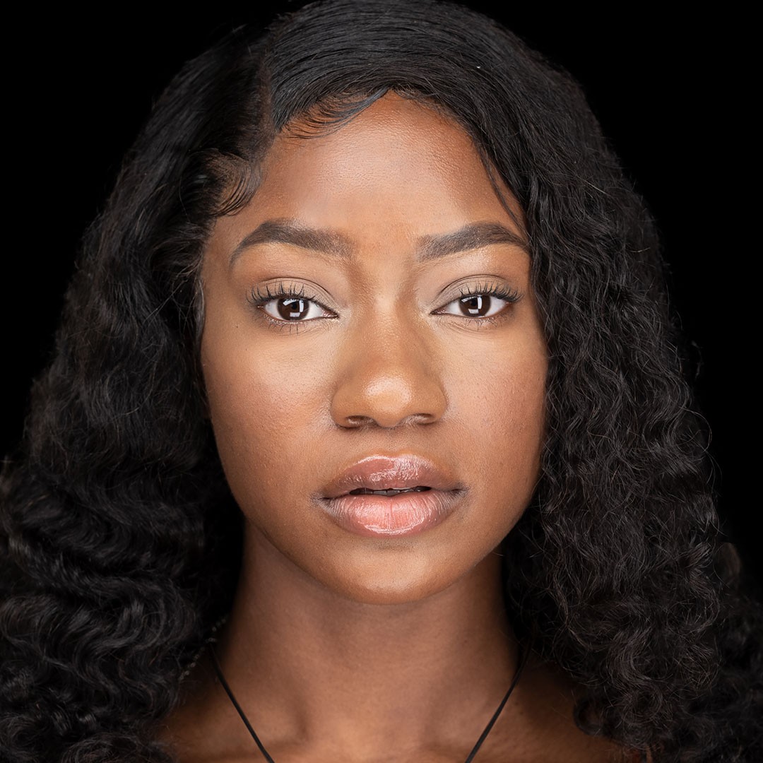  Headshot by Kenji Kubota Headshot Photography in Atlanta. Kenji Kubota Photography Studio produces digital images for personal branding. 